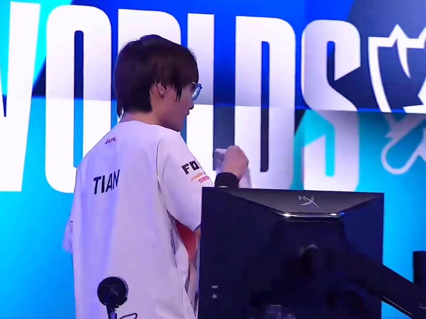 Doinb遭遇三连败，TES教练面临压力！的简单介绍-开云免费直播
